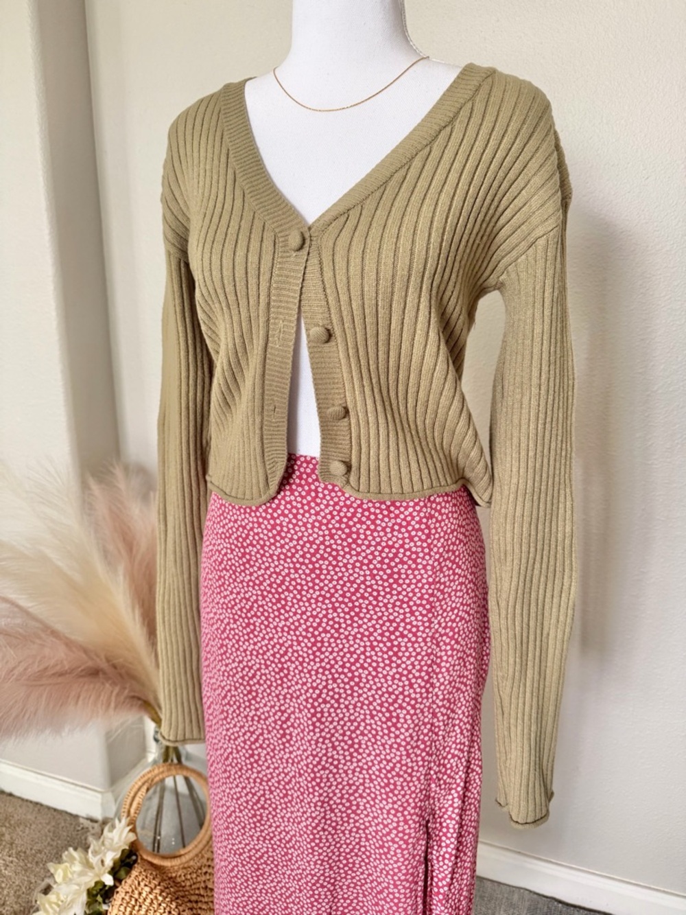Pretty Little Thing - Cottagecore Green Crop Button Cardigan